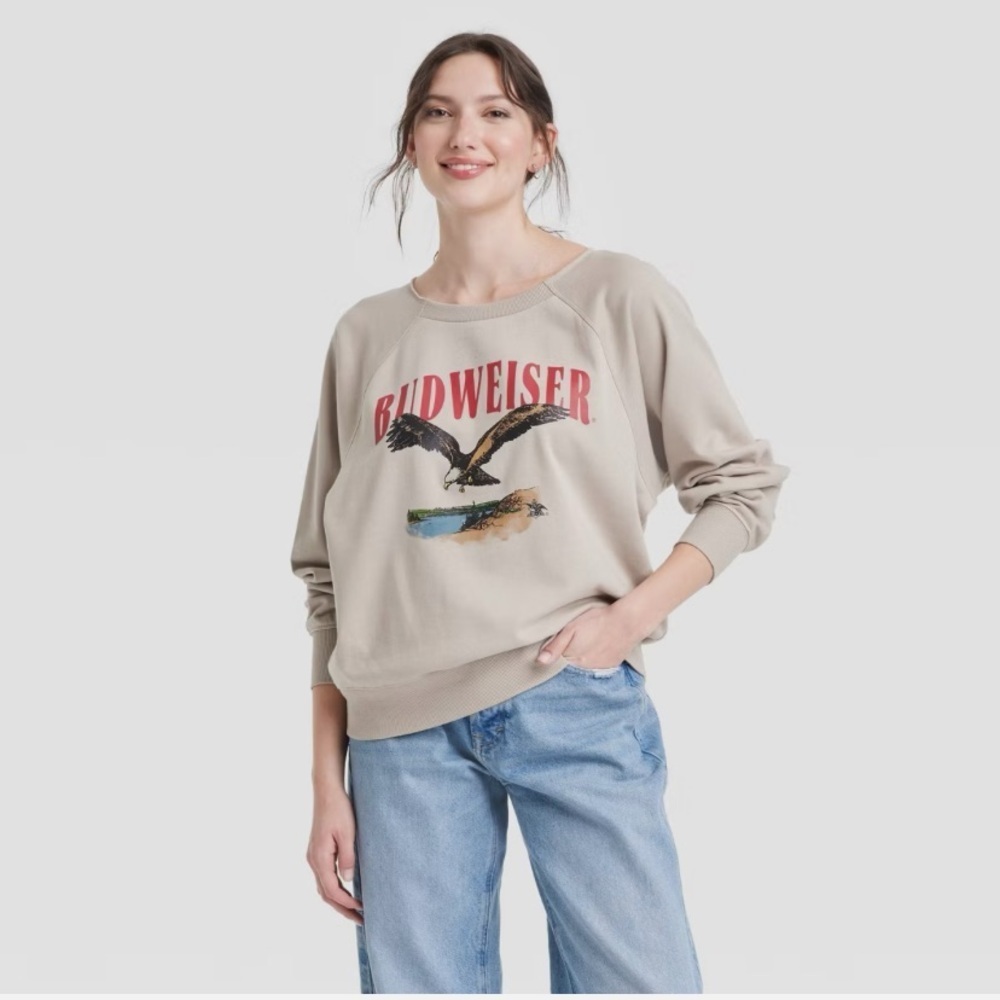 Budweiser sweatshirt new 🆕